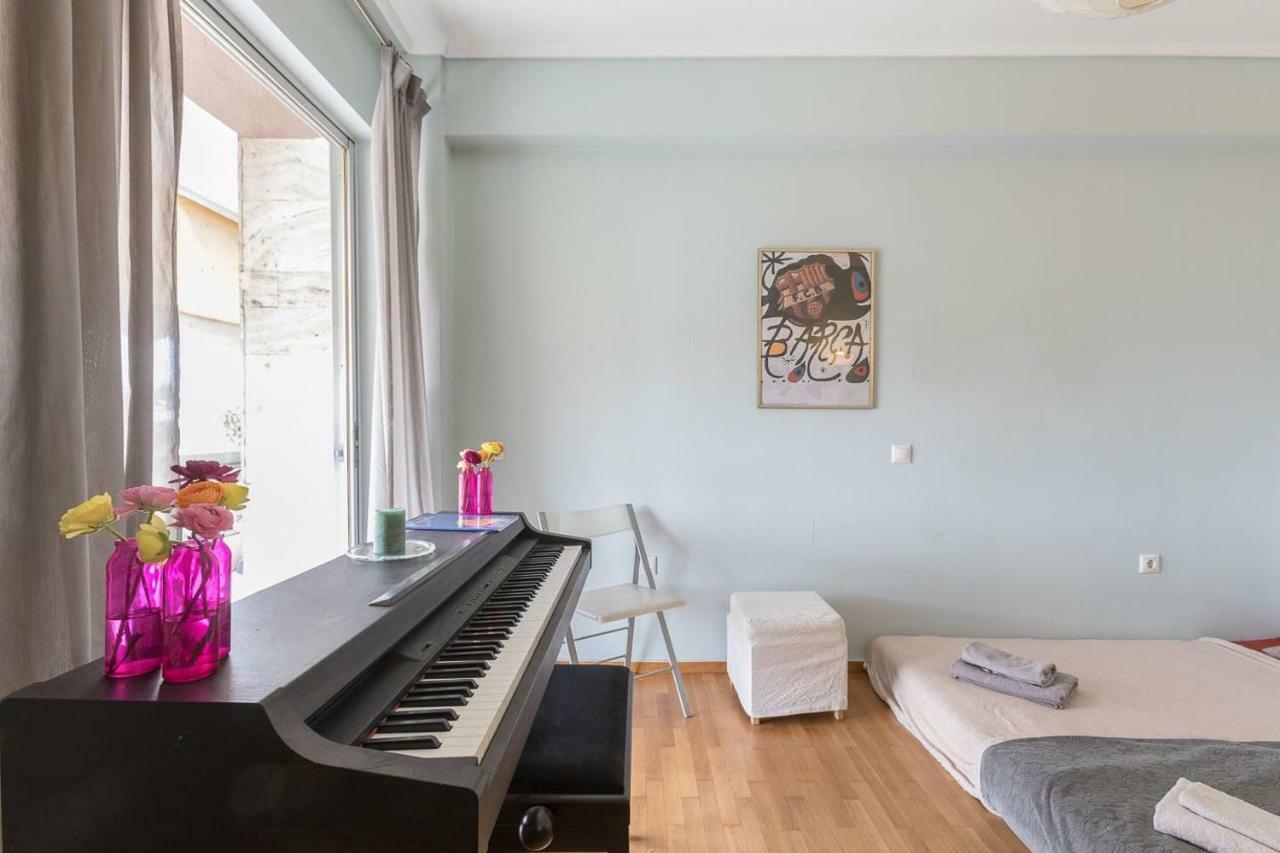 Spacious & Modern Flat In Heart Of Афины Экстерьер фото