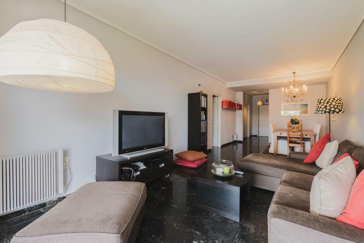 Spacious & Modern Flat In Heart Of Афины Экстерьер фото